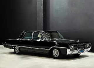 Dodge Monaco 4-Door Sedan