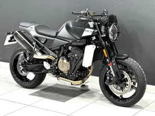 Husqvarna 801 Svartpilen